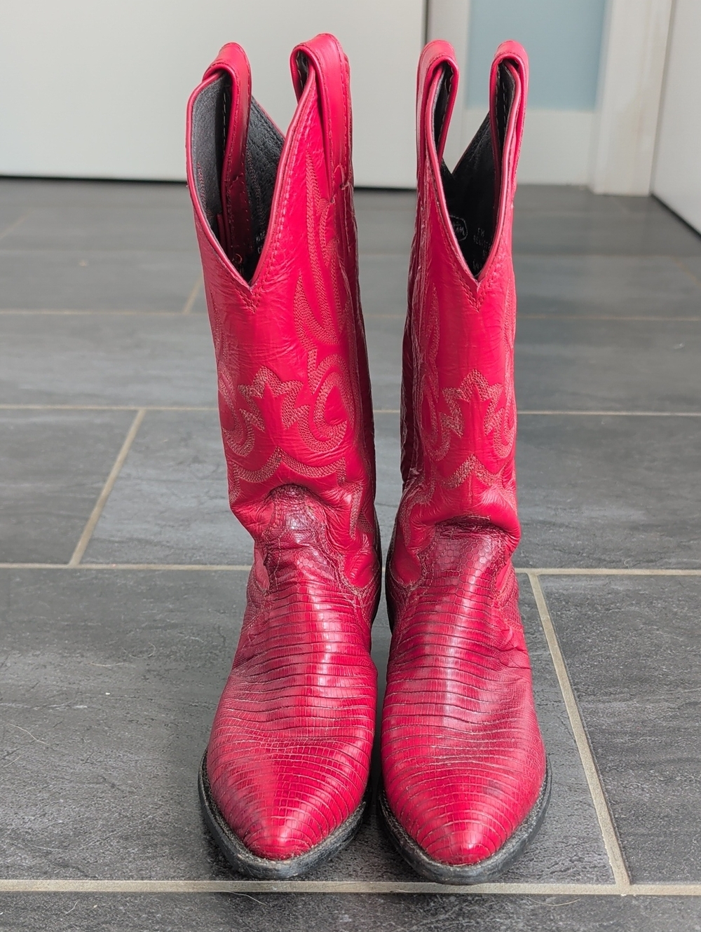 Justin's Red Lizard Skin Cowgirl Boots Size 4½B - Picture 2 of 8